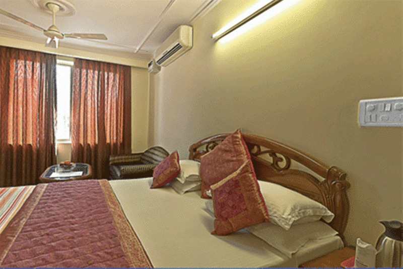 Hotel Pablas International, New Delhi, Near Metro Екстер'єр фото