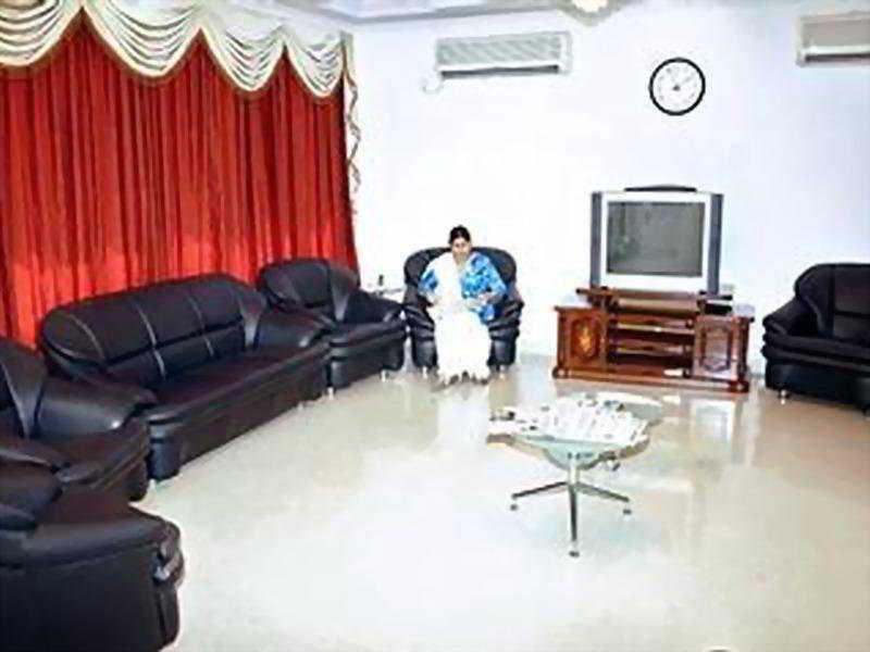 Hotel Pablas International, New Delhi, Near Metro Екстер'єр фото