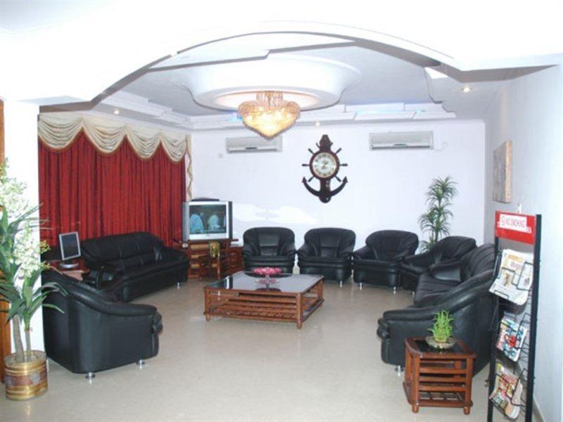 Hotel Pablas International, New Delhi, Near Metro Екстер'єр фото