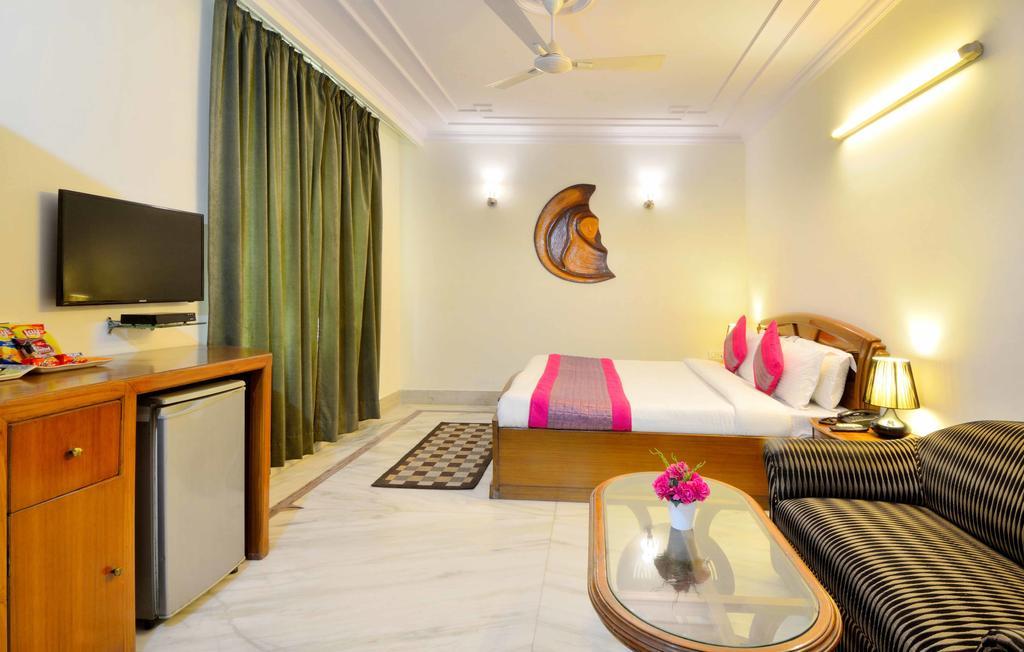 Hotel Pablas International, New Delhi, Near Metro Екстер'єр фото