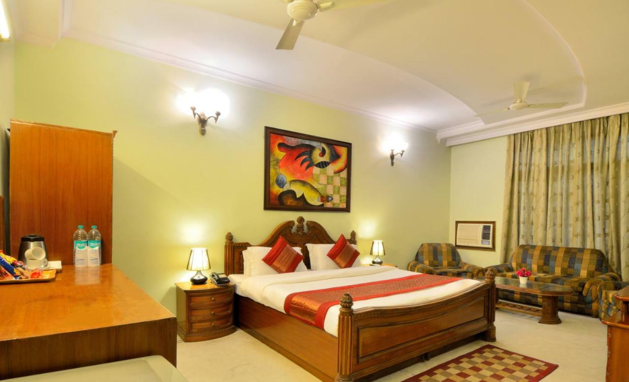 Hotel Pablas International, New Delhi, Near Metro Екстер'єр фото