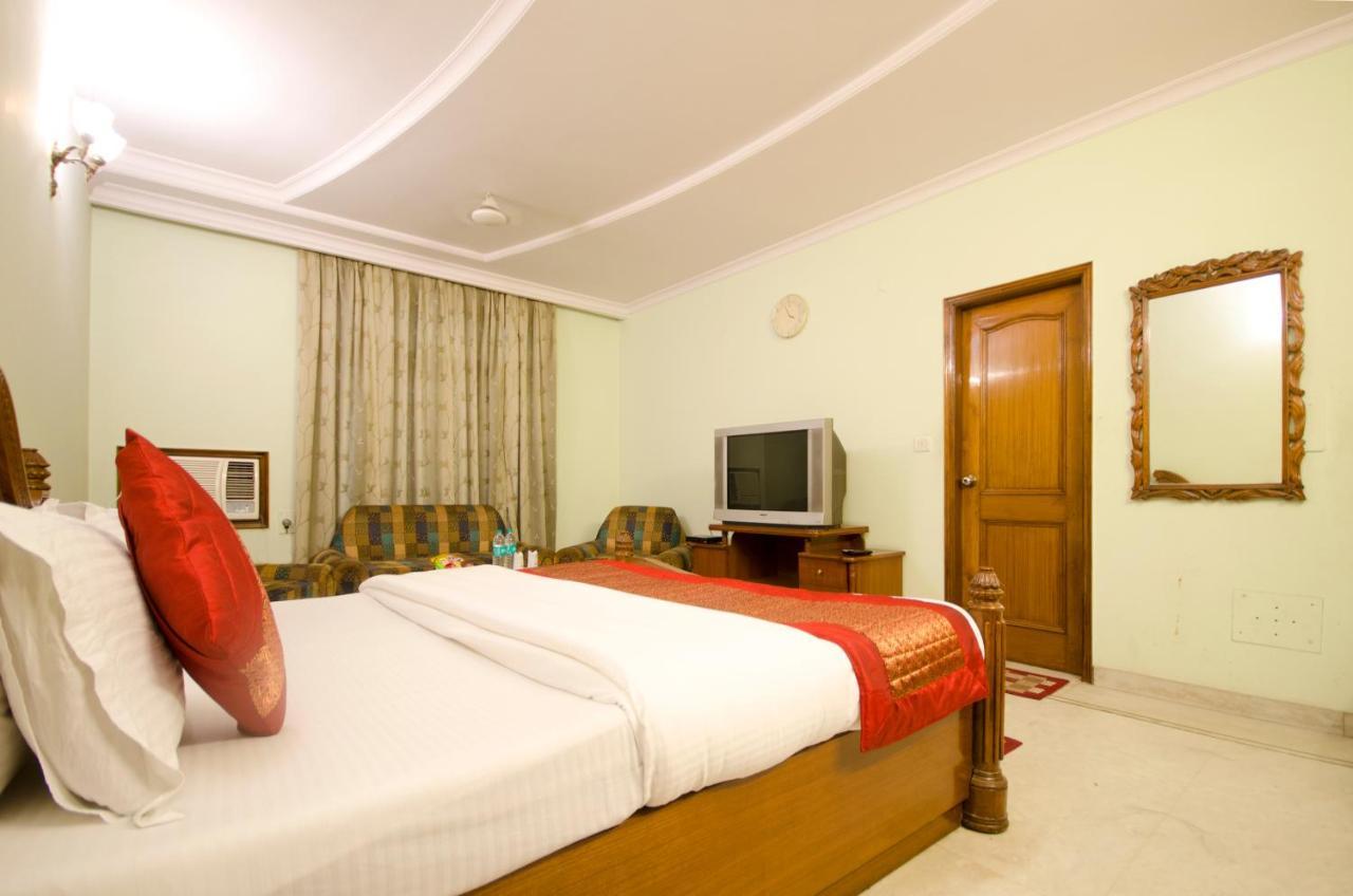 Hotel Pablas International, New Delhi, Near Metro Екстер'єр фото